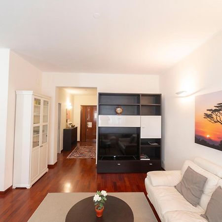 St Peter New And Lightsome Apartment With Balcony โรม ภายนอก รูปภาพ